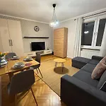 Apartment M1 Luxury Near Manufaktura *