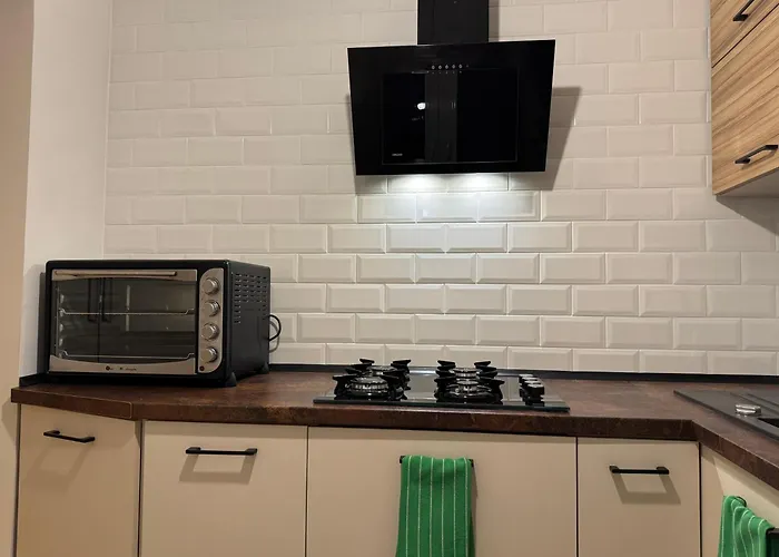 M1 Luxury Near Manufaktura